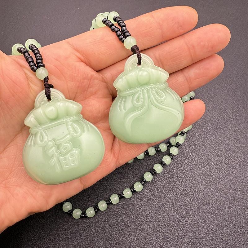 Jade Glückstasche Anhänger Halskette Handgeschnitzt für Damen Herren Segen Charme Beste Geschenkidee