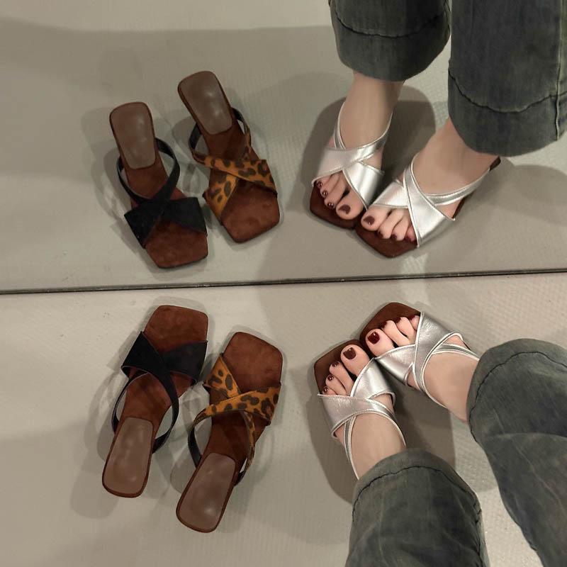French High-heeled Niche Slippers Women's Shoes Summer 2025 New Outer Wear Square Suede Open-toed Wedges Sandals