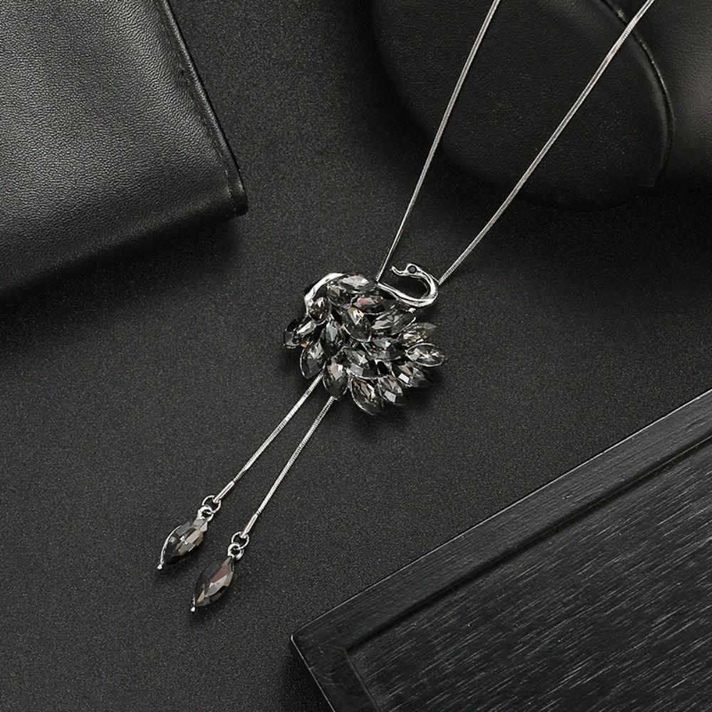 Crystal Flower Crystal Pendant Long Chain Sweater Chain Jewelry New Sweater Necklace  for Women