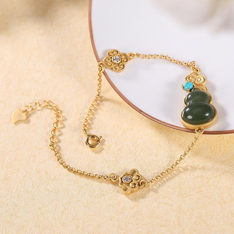 Imitation Hetian Jade Green Gourd Tassel Bracelet - Retro Chinese Style Auspicious Clouds Jewelry for Women