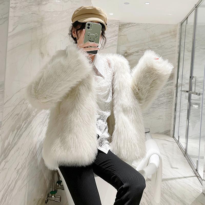 Autumn and winter new imitation fox fur environmentally friendly light thickened short coat jacket padded short