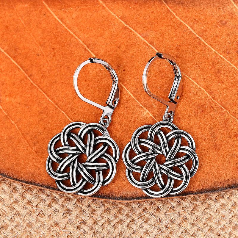 Vintage Viking Celtic Knot Drop Earrings Antique Silver Color Engraved Floral Pattern Dangle Earrings for Women Wedding