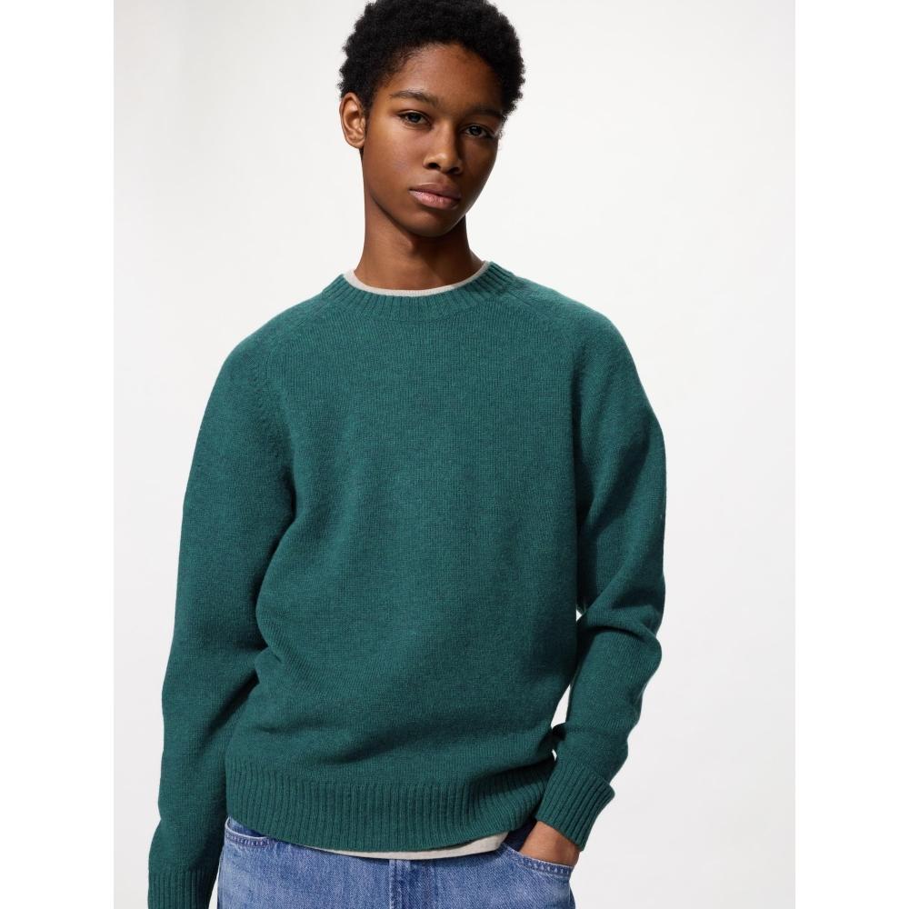 Uniqlo Japan Lamb Crew Neck Sweater