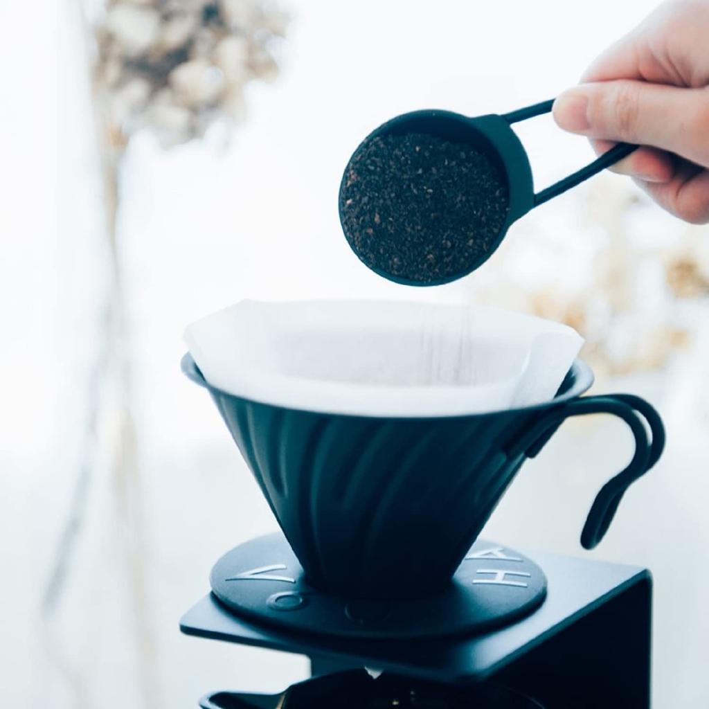 HARIO V60 Metal Coffee Dripper Coffee Drip for 1 To 4 Cups Matte Black VDMR-02-MB