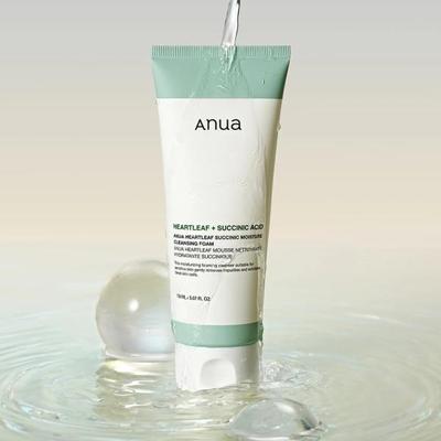 Heartleaf Succinic Moisture Spuma de curățare 150 ml