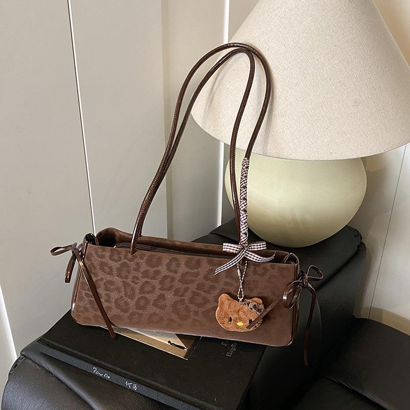 Autumn Niche Leopard Print Bag Women's Large-capacity New Casual Niche Single Shoulder Armpit Bag Work Commuter Bag