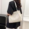 Trendy 2023 Summer Street Style Women's Shoulder Bag Chic Medium-sized Tote Bag