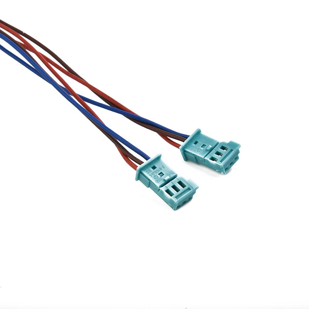 Złącze kabla Y 3-pinowe LED do podświetlenia otoczenia w uchwycie na kubek Adapter AC / Radiowy Do BMW F30/F31/F80 M3 Akcesoria do elektroniki samochodowej