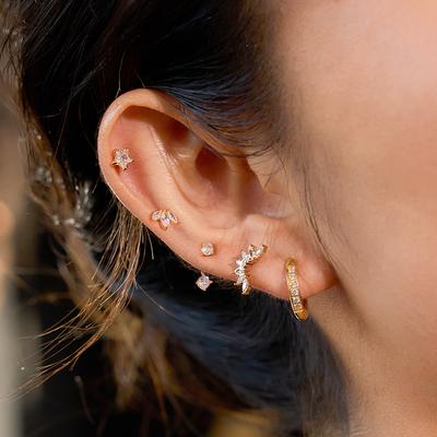 Light Luxury High-end 18K Gold, Zircon Three-to-one Card Earrings Jewelry.