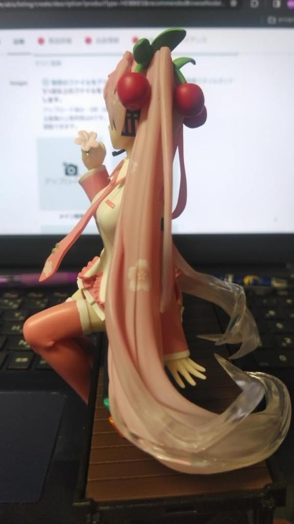 Furyu Hatsune Miku Noodle Stopper Figure Sakura Miku 2024