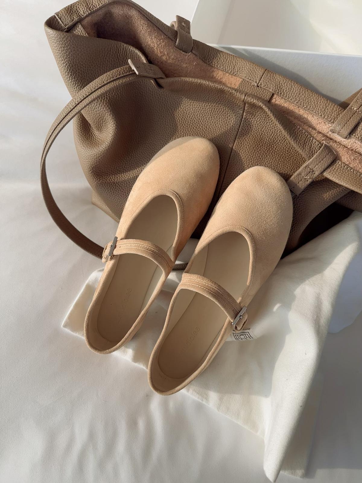 

Sheepskin version of grape mother, the same leather soft surface minimalist word with shallow mouth flat bottom Mary Jane single shoes women s 40