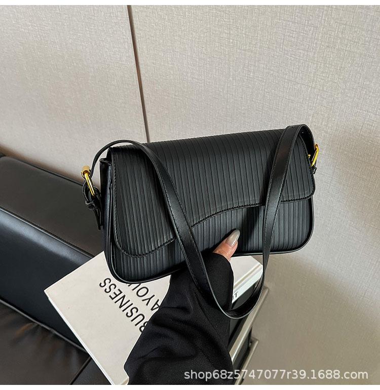 

Textured handbag 2025 spring new women s bag niche retro shoulder bag personalized striped messenger bag tide
