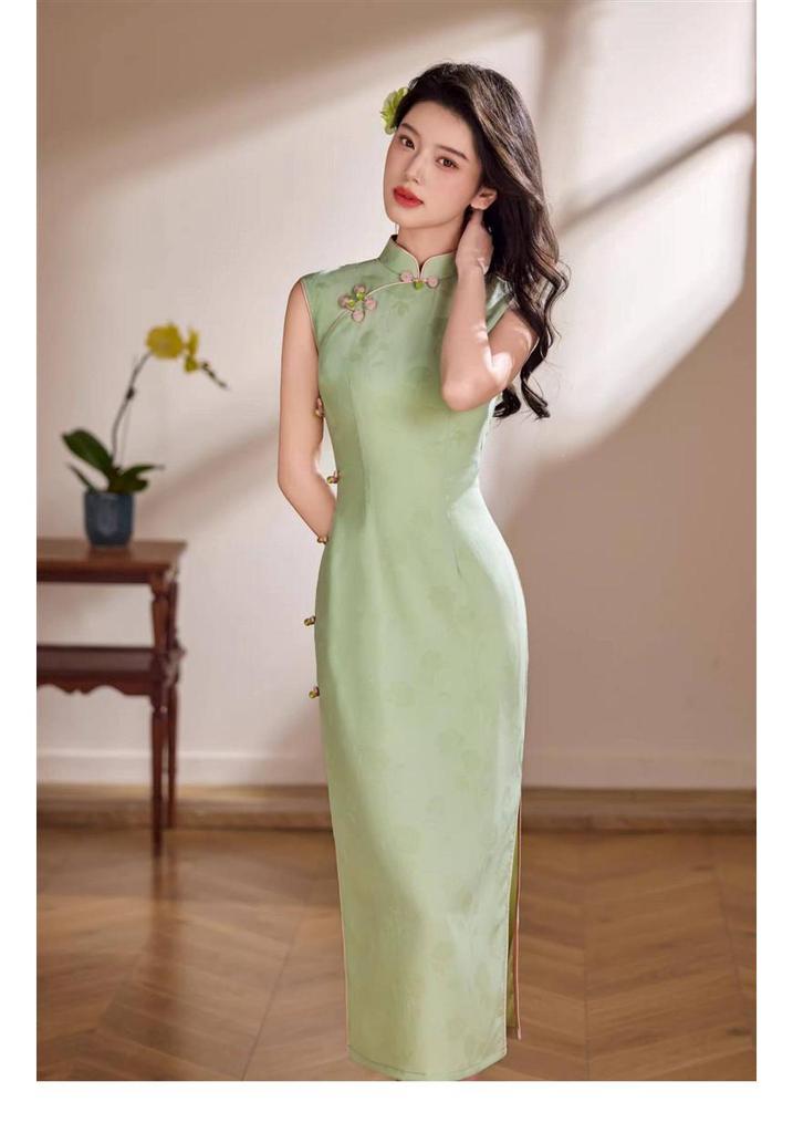Chinese Retro Green Sleeveless Qipao - Elegant Spring/Summer Dress