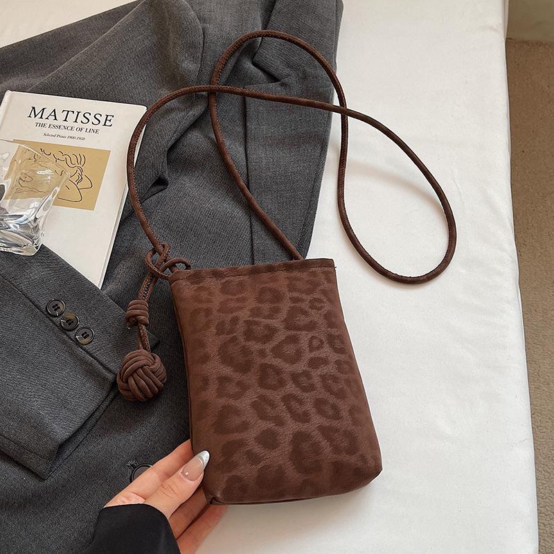 Mobile Phone Bag, Fashionable Crossbody Bag, Stylish and Versatile Single-shoulder Bag for Women