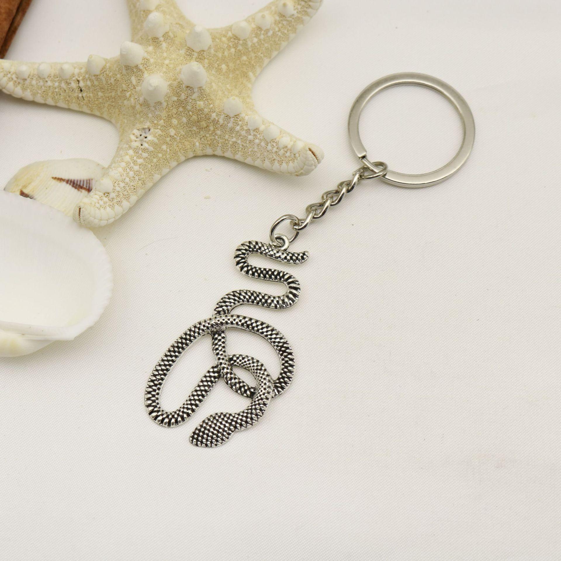 Simple Snake Keychain Pendant - Hot Selling Item
