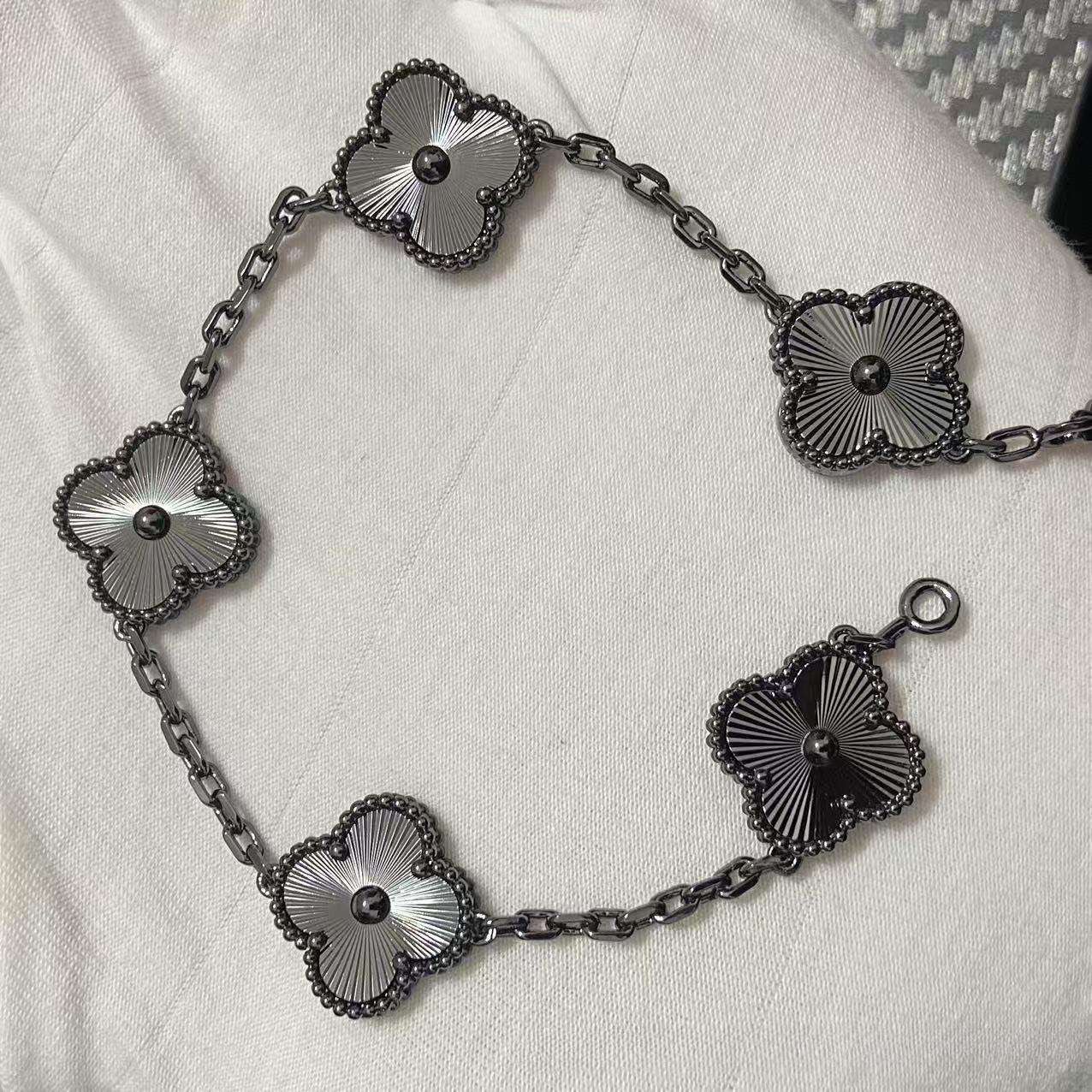 

Новая версия Браслет «Четырехлистный клевер», «Пятицветный», Натуральный красный агат, Браслет из белого перламутра, Женский лазерный браслет V Gold