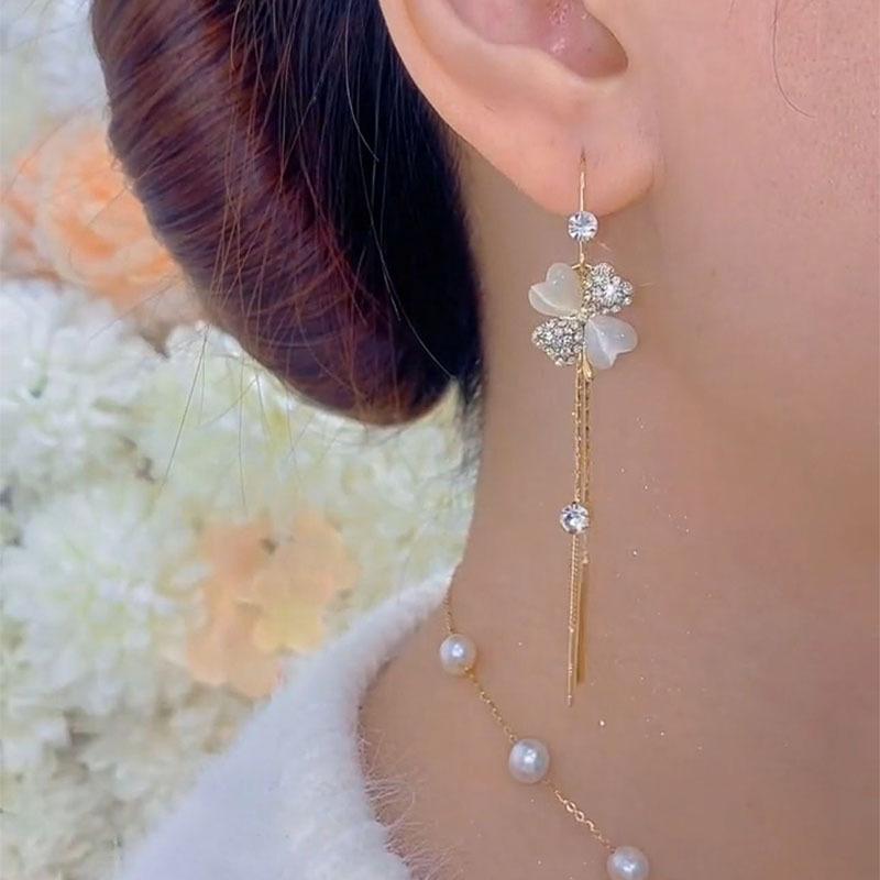 New Temperament Long Tassel Petal Earrings Exquisite and Versatile Earrings Show Face Slimming and High-end Feeling for Women