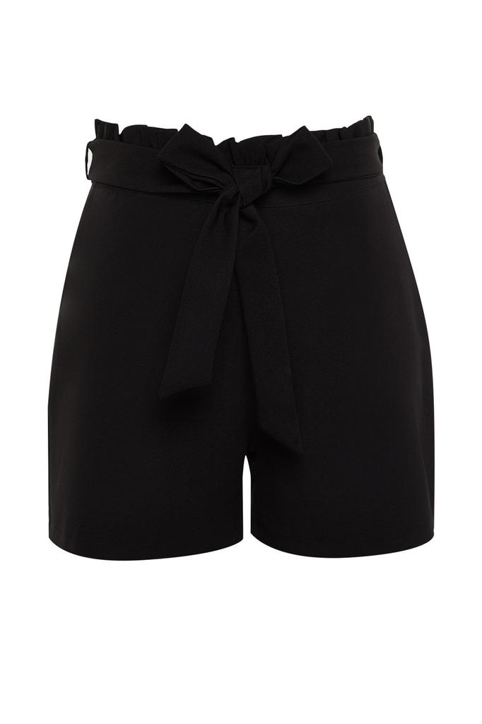 Women's Style Plus Size Black Finike Carrot Woven Shorts & Bermuda