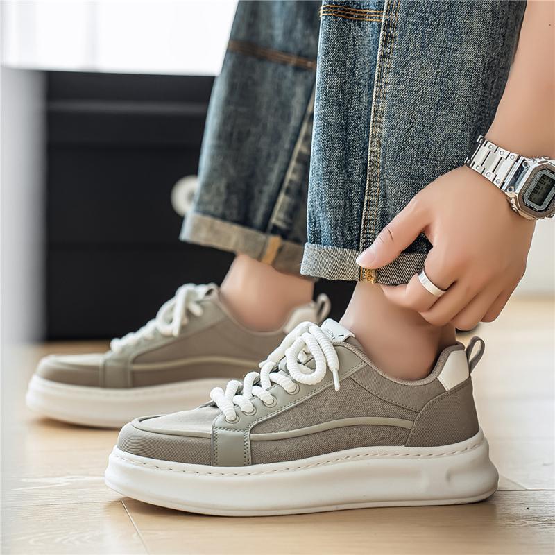 New Men's Classic Four Seasons Fashion Low Top Skateboarding Shoes Comfortable Soft Sole Sneakers