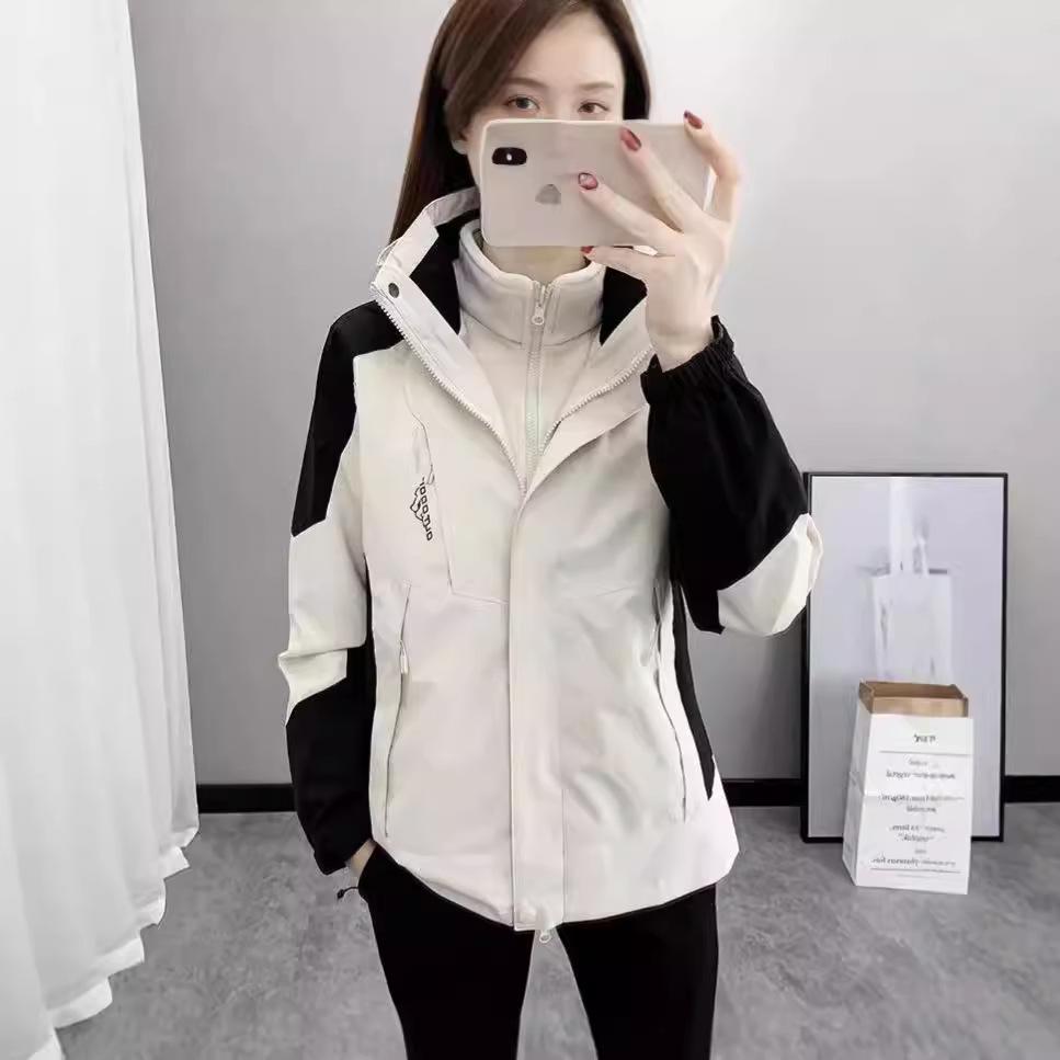 Women's 3-in-1 Detachable Jacket: 2024 Windproof Velvet Lined for Autumn/Winter