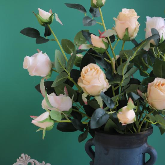 Artificial Flower Faux Silk Flower Fabric Soft Pliable Petals Flexible Stems Fake Roses Home Decor Wedding Bouquets Photo Props