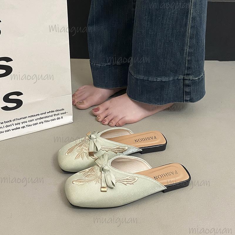 Fashion Chinese Style Embroidered Low Heel Mules Bow Square Toe Slip On Slides Women's Footwear Fashion Slippers Comfortable Shoes