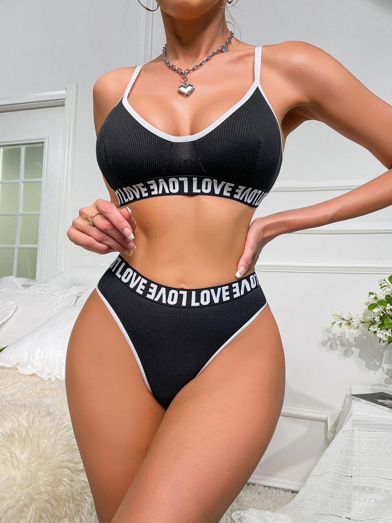 High-end erotic underwear black pit strip letter temptation sexy underwear two-piece set sexy European and American suit