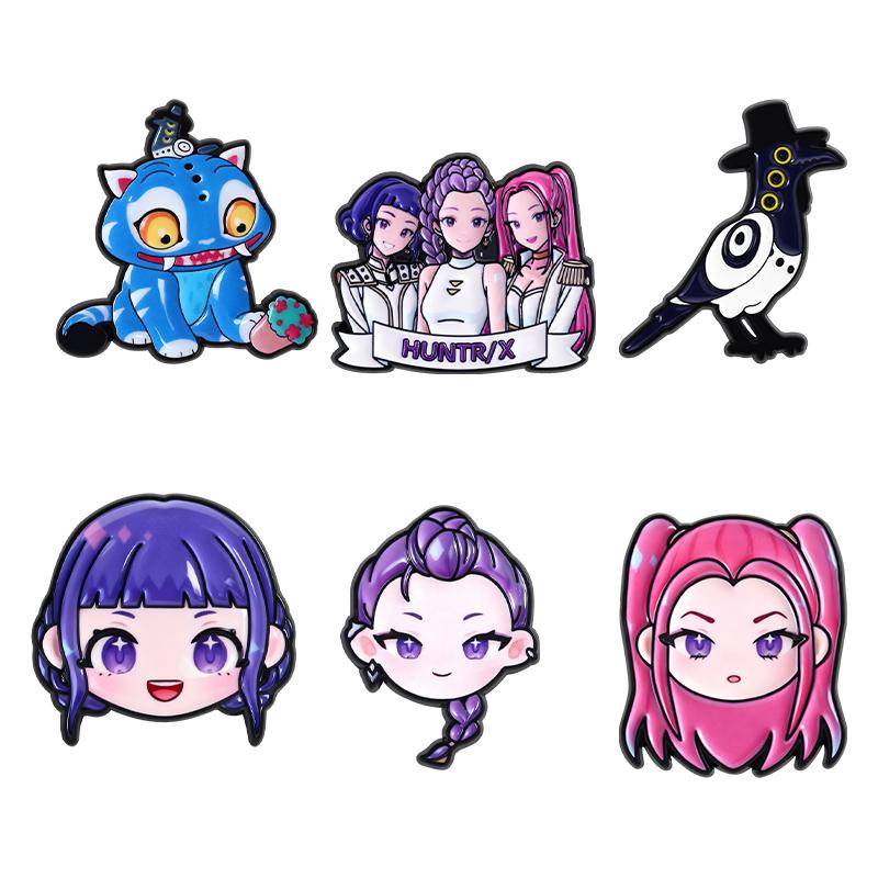 Koreanische POP Girlband Emaille-Pins Cartoon Dämonenjäger Broschen Anstecknadeln Kleidung Anime Schmuck Geschenk für Fans Freunde