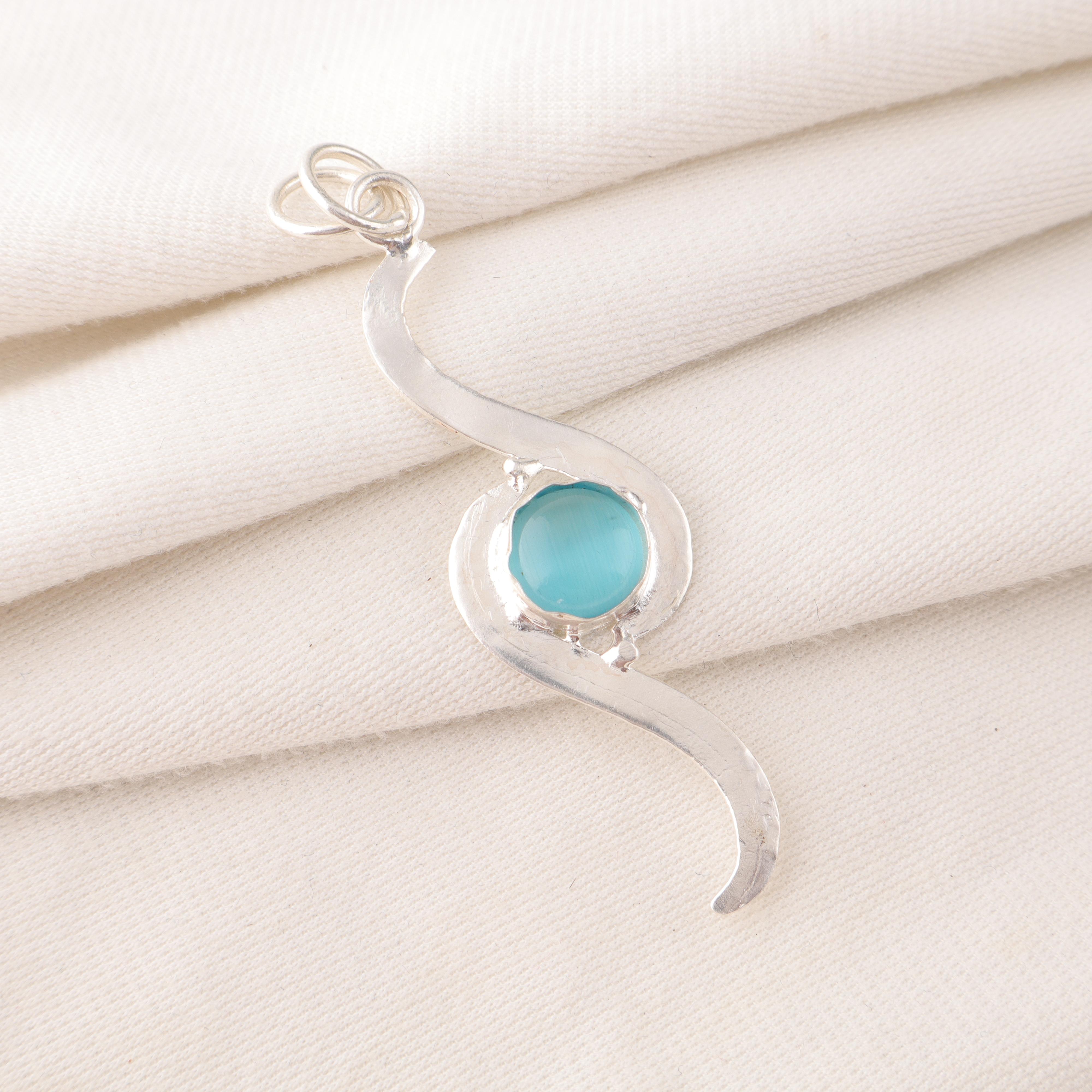 

Кулон с камнем «кошачий глаз» синего цвета, ювелирное изделие из серебра 925 пробы, кулон ручной работы, балансирующее ювелирное украшение, подарок для нее 2.59 Iinches синий