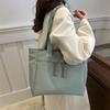 Simple Korean version of large-capacity commuter tote bag, winter new light fashion casual single shoulder underarm women's bag