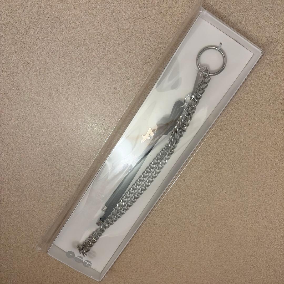 [Б/У] Брелок BTS Pop-Up ARIRANG