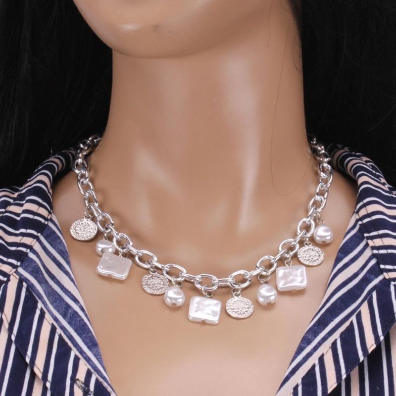 Modische Halskette Geometrische Anhänger Halskette Stilvolle Unregelmäßige Halskette Legierung Textur Geeignet für Modeliebhaber