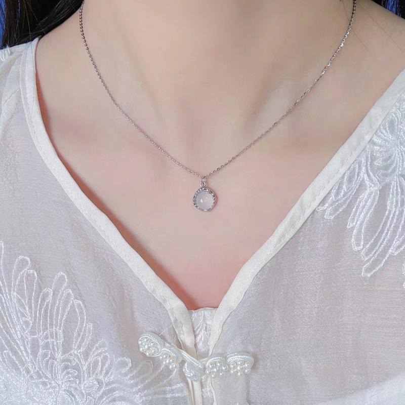 925 Silver Lychee Ice Jade Necklace Irregular Geometric Design Fashion Commuting Jewelry