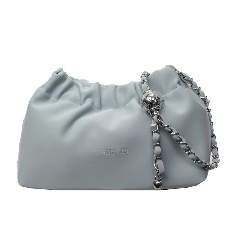 2025 new Korean version niche design simple pleated cloud bag fashion versatile commuter chain messenger bag women