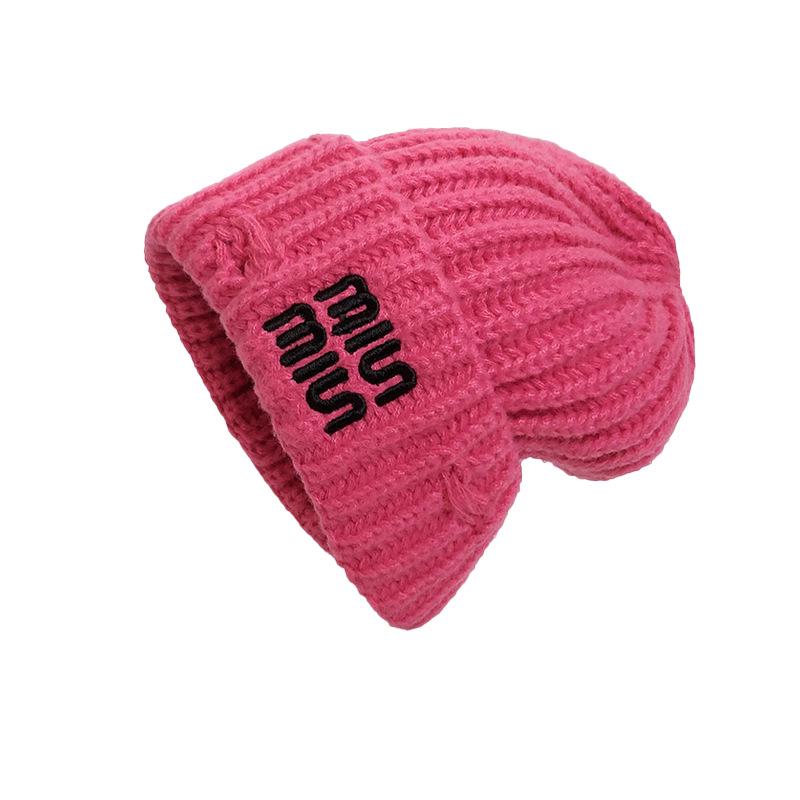 

2024 Жіноча велика в язана шапка-біні із захистом вух - Тепла, стильна, для осені/зими, що робить обличчя більш худим One Size рожевий червоний колір