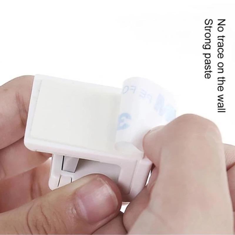 1pcs Toothpaste Storage Clip Non-marking Toothpaste Cleanser Rack Bathroom Hanging Clip Cleanser Clip Bathroom Accessories Hanger