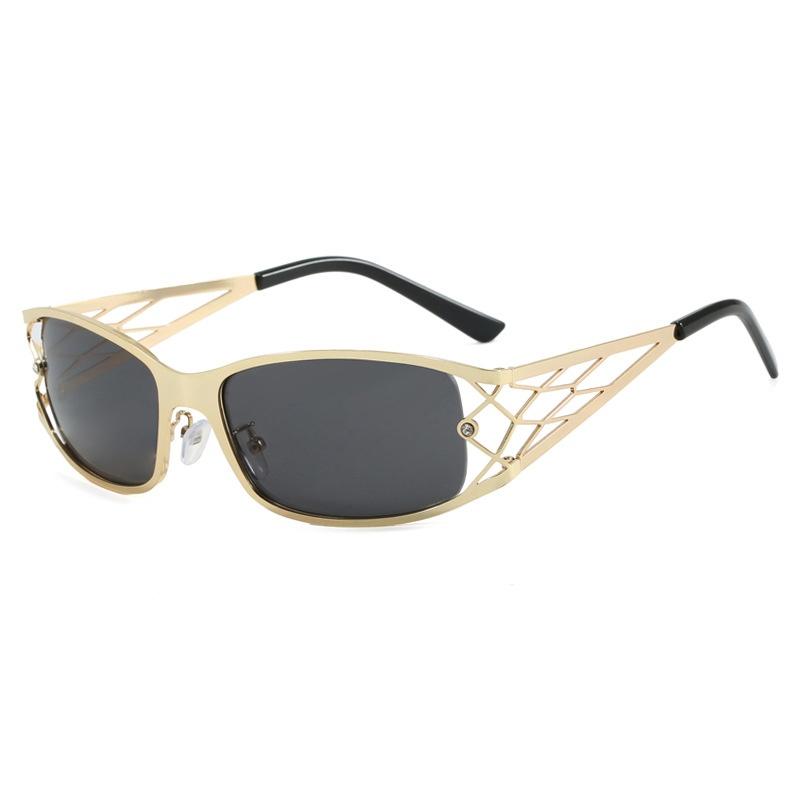 

Ins New Retro Metal Square Women Sun Glasses Luxury Personality Hollow Frame Design Punk Men Trendy Sun Glasses UV400 as picture