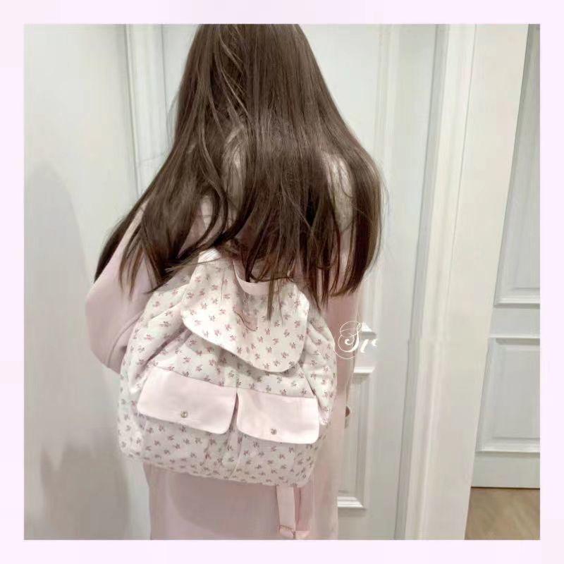 Fräsch blommig ryggsäck: Stor kapacitet, Ny vårankomst, Perfekt för högskolestudenter, Fri frakt