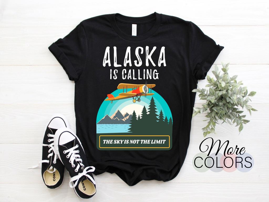 Alaska Mountain Retro Vintage plane Bush Flying Pilot T-Shirt Alaska Lover Gifts, Alaskan Souvenirs, Fairbanks, Valdez, Ketchikan, Skagway,