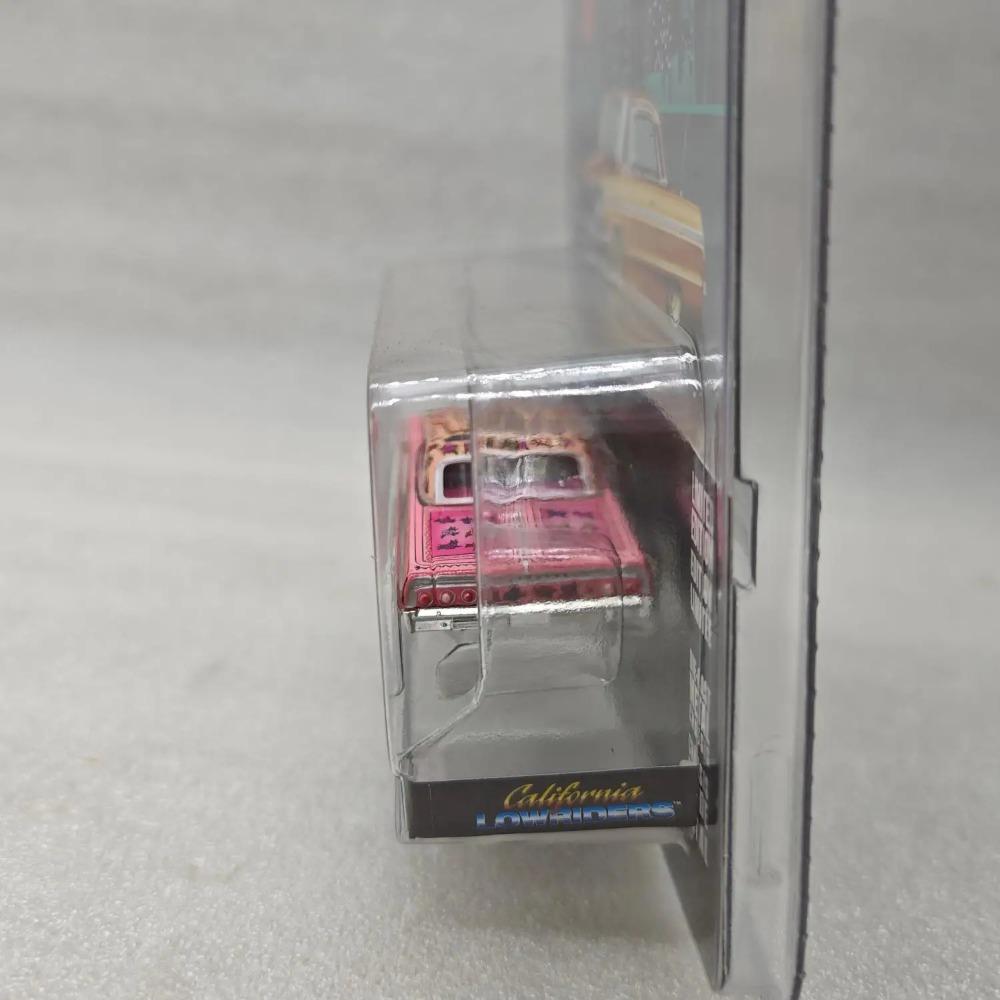 Green Light 1:64 1964 Chevrolet Impala Low Rider - Gypsy Rose Hard card Diecast Metal Toy Car Model Childrens Collectibles Gift.