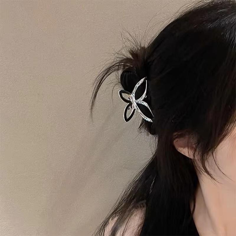 New Liquid Metal Hollow Bow Hair Clip Women Individualized Simplicity Pan Hair Clip Ins Fashion Versatile Hair Accessorie