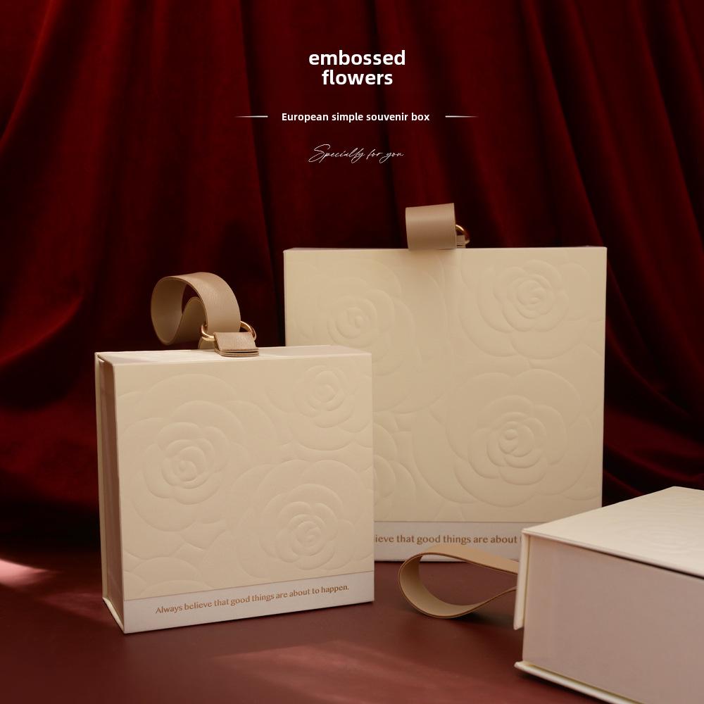 Elegant Souvenir Gift Box for Bridesmaids or Birthdays - High-Grade, Stylish Empty Packaging