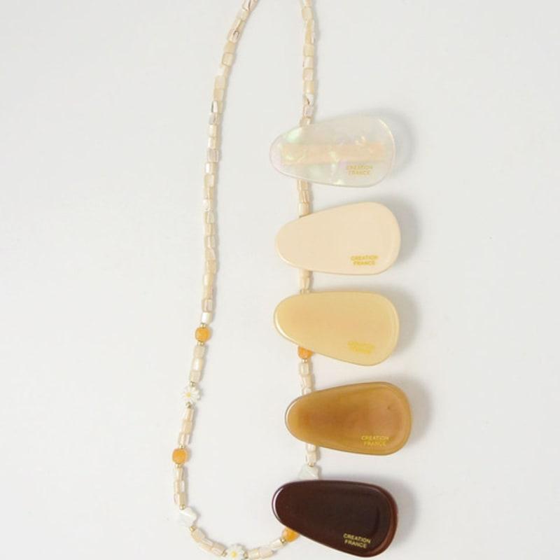 

objet213 Beige Mood Pebble Hair Clip 2. Beige