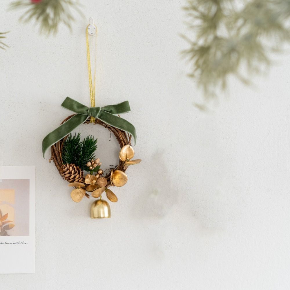 Exquisite Christmas Wreath Pendant Creative Pine Cone Bell Pendant Hanging Ornament  Balcony