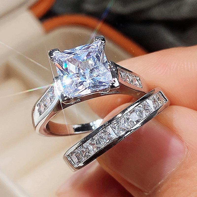 Luxury Wedding Rings Set for Women Dazzling Square Rhinestones Zirconia Ring Luxury Lady Accessories Set Trendy Bridal Jewelry