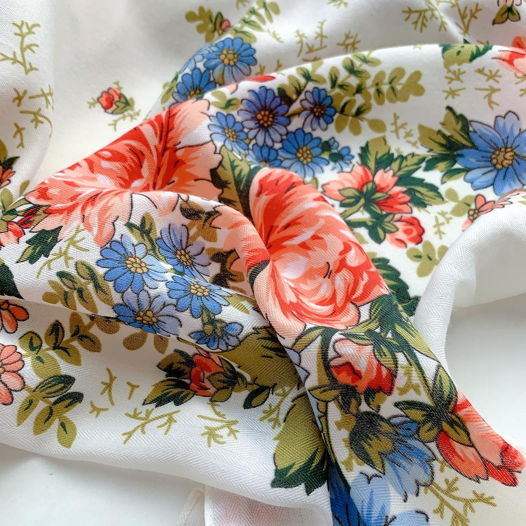 20252025 winter new fashion flower shawl office with warm velvet scarf decorative bag headscarf women