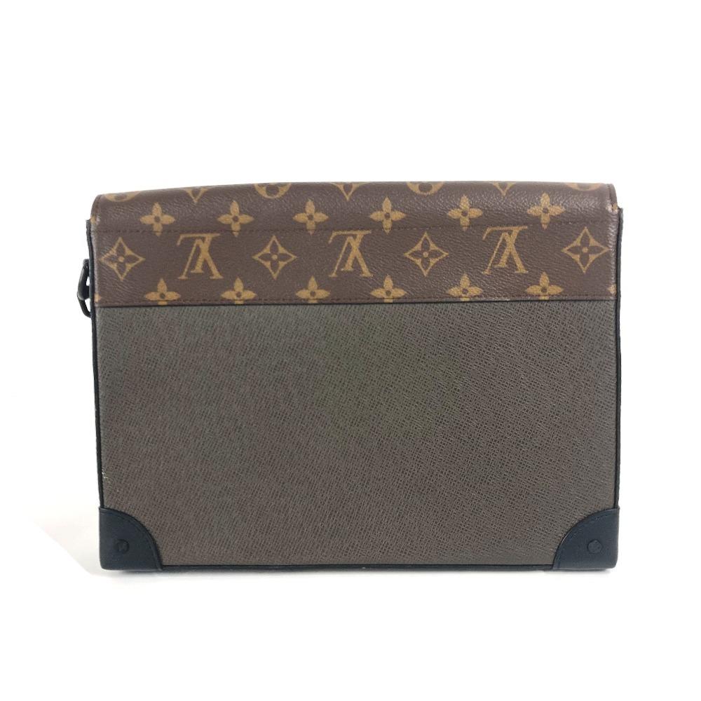 Louis Vuitton M30583 Taiga Monogram Pochette Steamer Bag Pouch Chain Flap Clutch