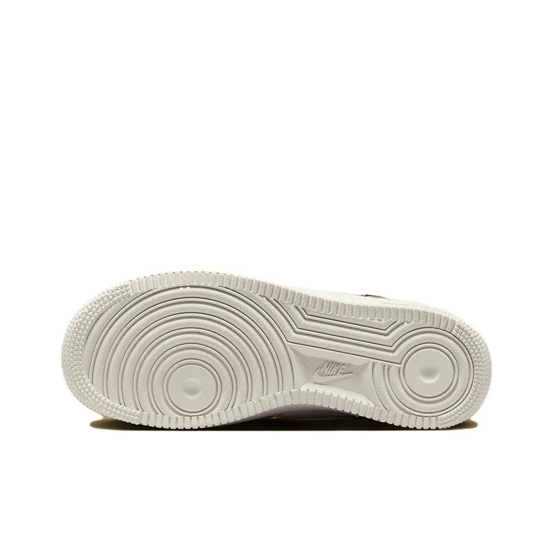 Nike Air Force 1 07 LX Mini Swoosh - Metalik Altın Bayan Spor Ayakkabı Beyaz Yelken FV3654-111