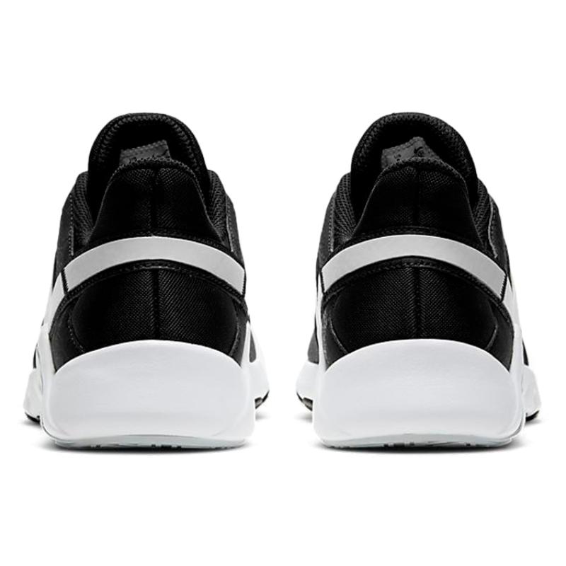 Nike Dámské tréninkové fotbalové boty Legend Essential 2 Černé Bílé CQ9545-001
