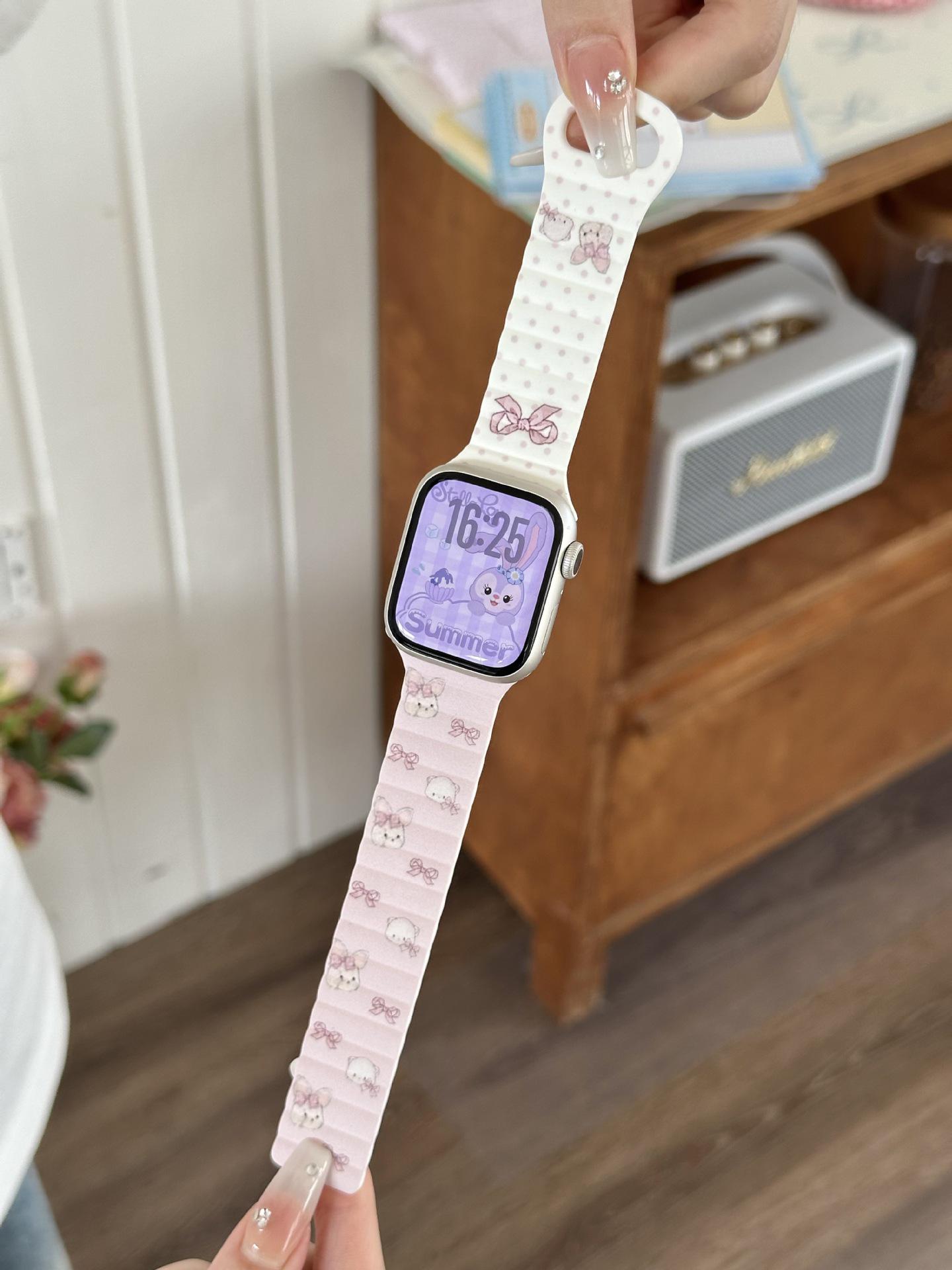 

Совместимый силиконовый магнитный ремешок для часов для Apple Watch SE 10-го поколения/Ultra For Apple 42mm (1st/2nd/3rd Gen)/44/45/46/49mm